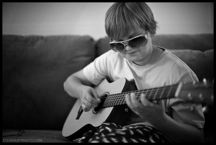 bguitar08BW