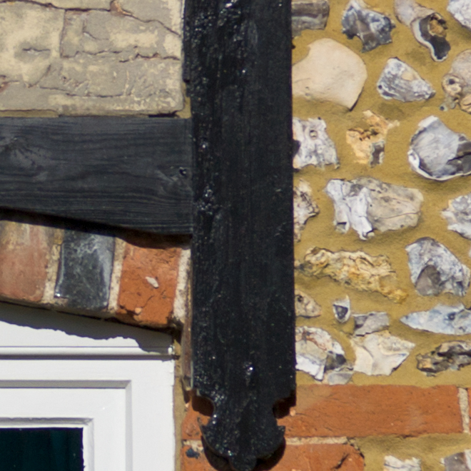 L1000769 Cottage Pargetting Centre Detail 100 pct Unsharpened