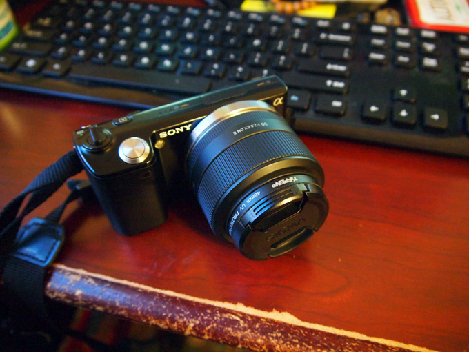User Review of the Sigma 30mm F/2.8 on the Sony NEX-5 by Esmir 