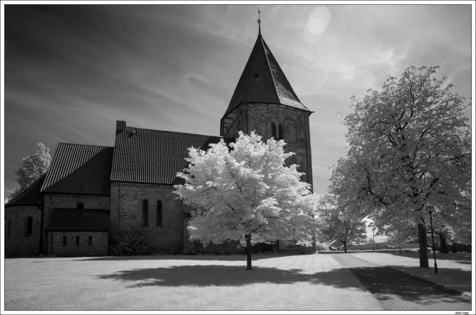 Leica M Monochrom with Super-Elmar-M 21mm/3.4 @ f/9, IR filter R