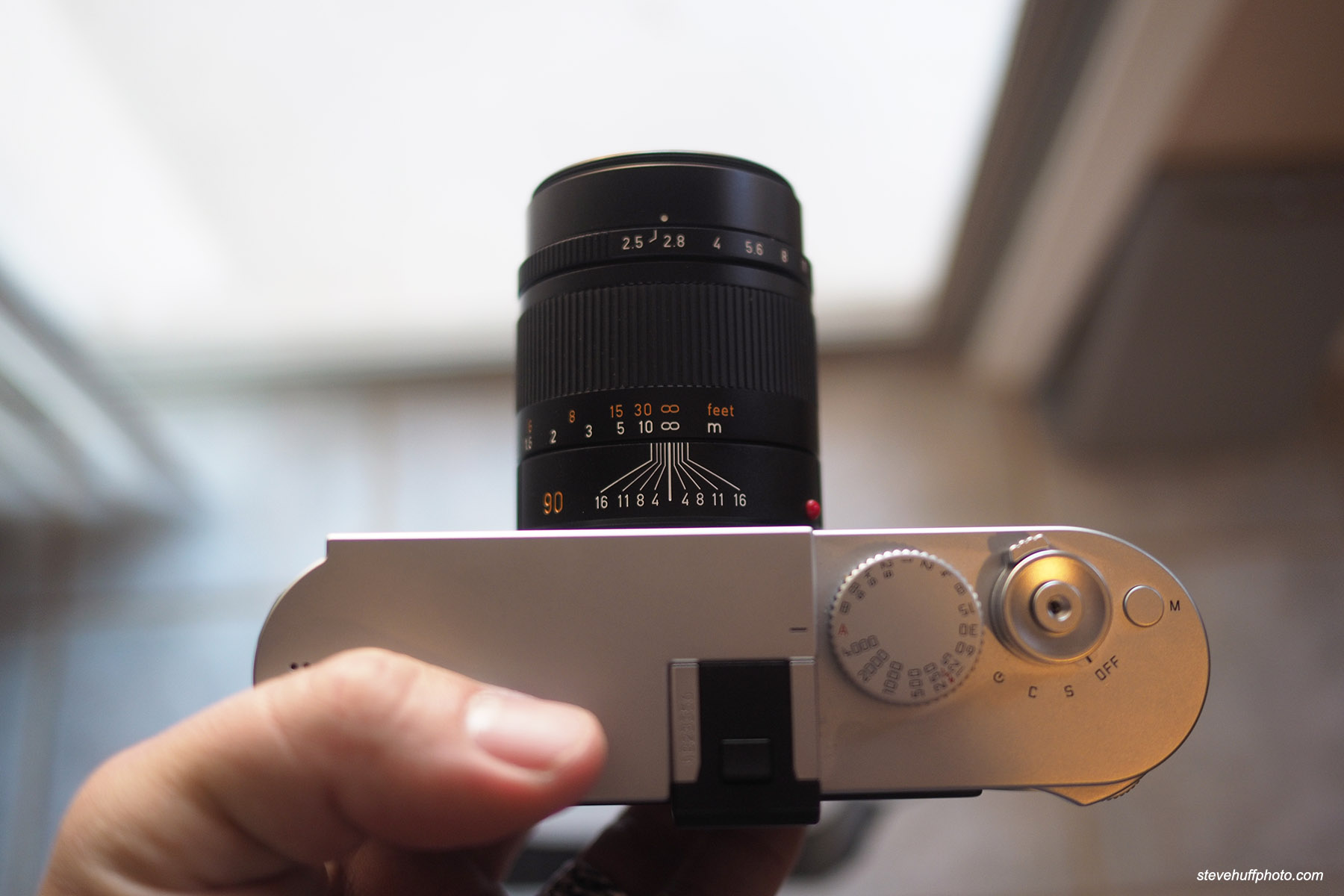 The Leica 90 Summarit f/2.5 M Lens Review | Steve Huff Hi-Fi and Photo