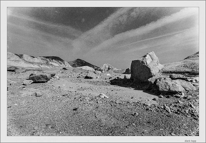 analog: Death Valey 1987, T-Max 100, Nikon FA