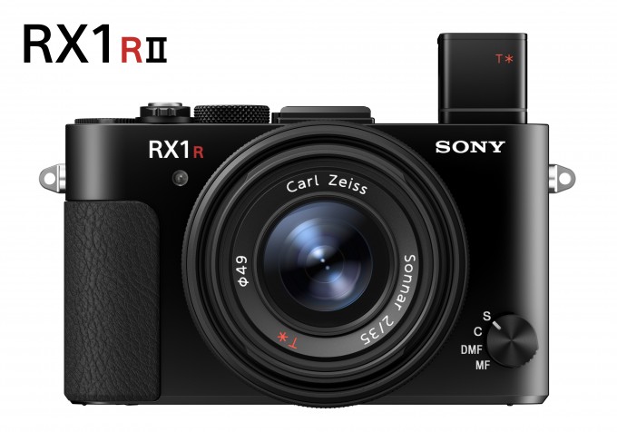 DSC-RX1RM2_(RX1R II)_front_evf_wLogo