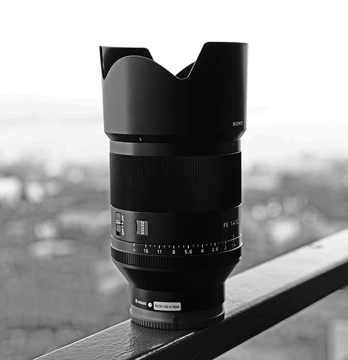 The Sony Zeiss 50 f/1.4 Full Lens Review by Steve Huff | Steve