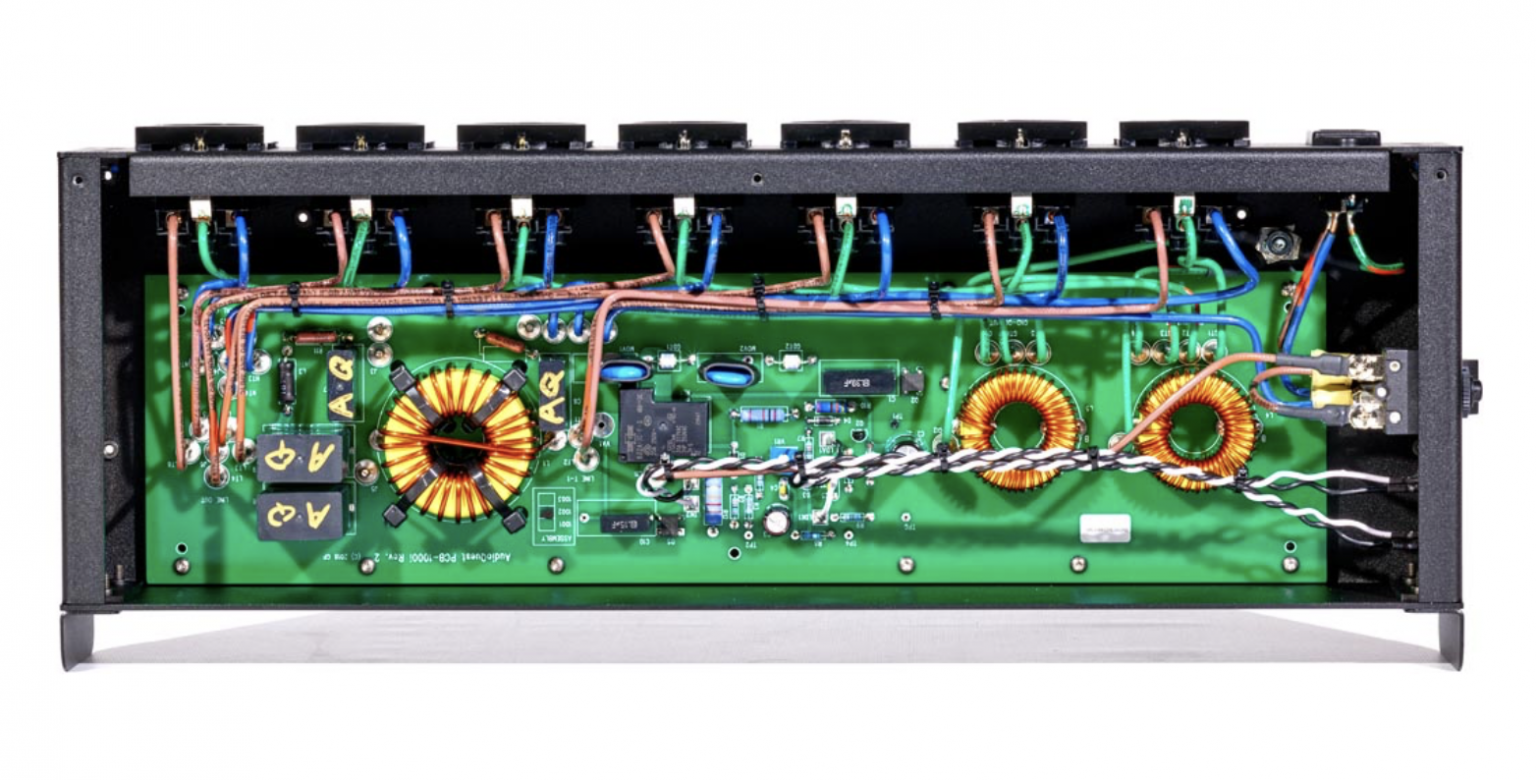 Audioquest Niagara 1200. HiFi Snake Oil? Steve Huff HiFi and Photo