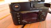 Help a reader! Screen crack on a Leica M9